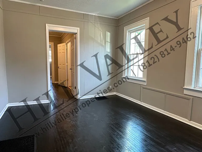 2325 S 8th St — Photo 3