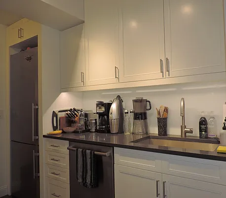 Rented by essential NEW YORK Real Estate | media 17