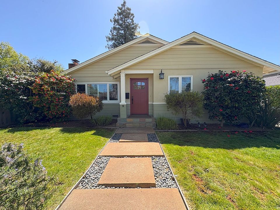 1st image of 16 Tulip Ln