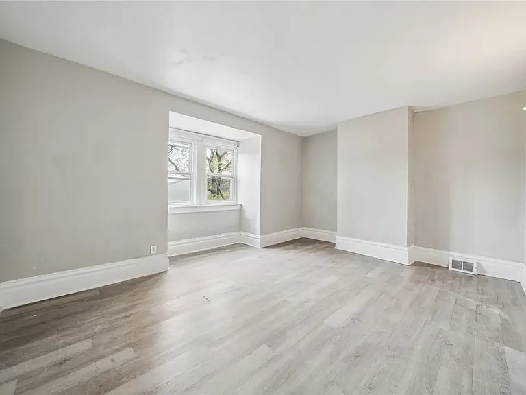 620 Chautauqua St — Photo 12