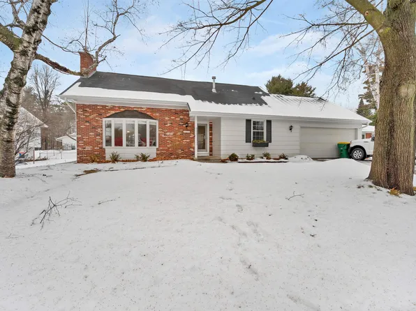 1512 Traeger St, Green Bay, WI 54304