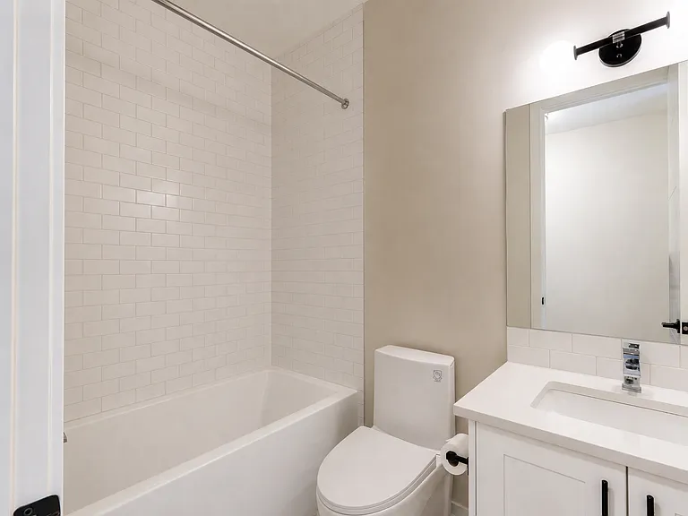 4423 Bowness Rd NW #2 — Photo 19