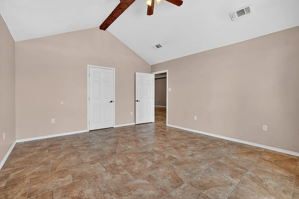 4 bed, 4.0 bath, 2917 sqft, $4,000 — Photo 4