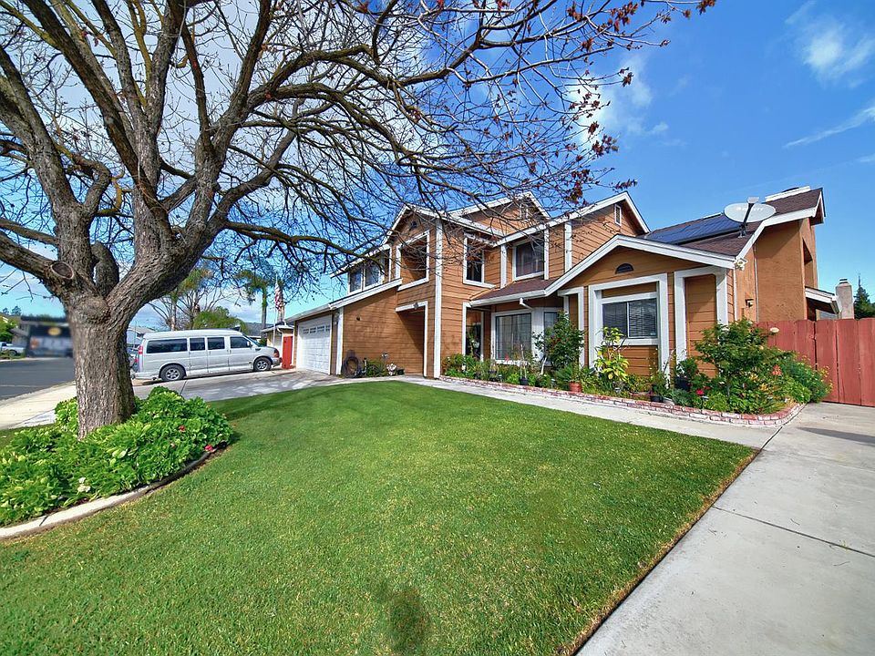 1st image of 881 Snowgoose Ln