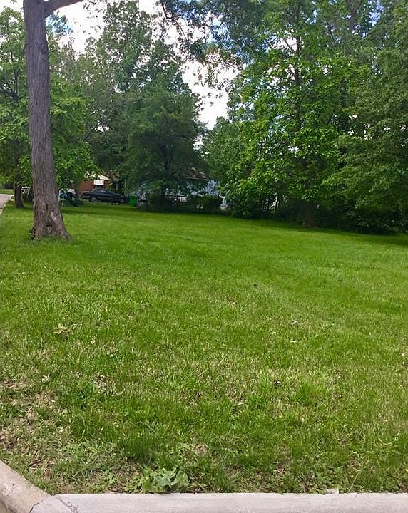 2nd image of 1840 Robindale St