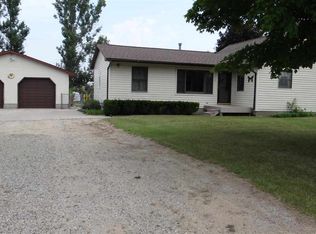 5476 Sunnyside St, Grawn, MI 49637