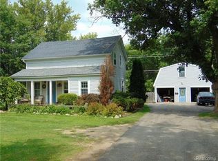 9080 Milford Rd, Holly, MI 48442