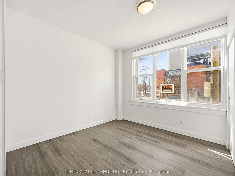 1A Leonard Ave #1 — Photo 23