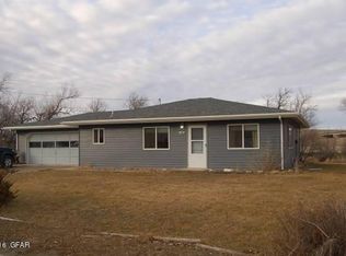 3917 Wilkinson Ln, Great Falls, MT 59404