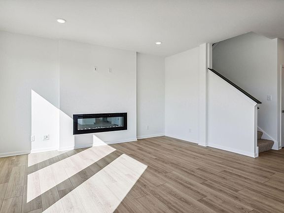 5th image of 1179 151st St