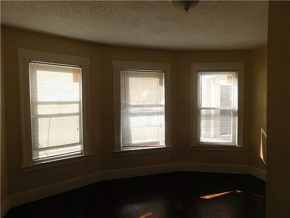 2nd image of 56-58 Edwin St #2