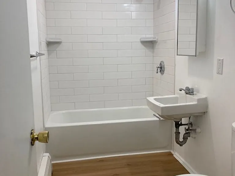 679 Washington St #11 — Photo 8