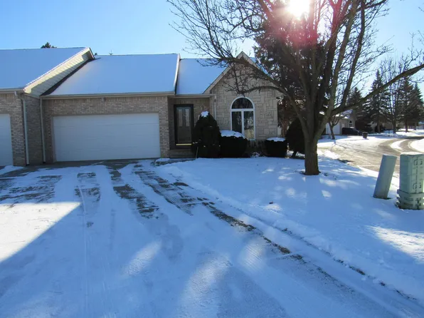 6047 Steeplechase Dr, Grand Blanc, MI 48439