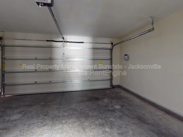 630 Glendale Ln — Photo 27