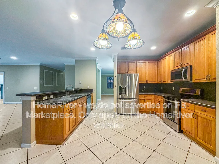 755 Sunflower Cir — Photo 8