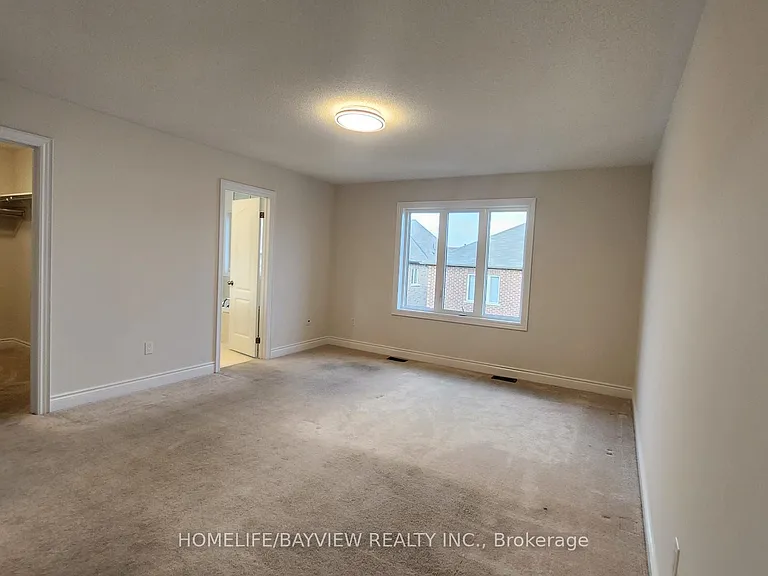 1263 Peelar Cres — Photo 13