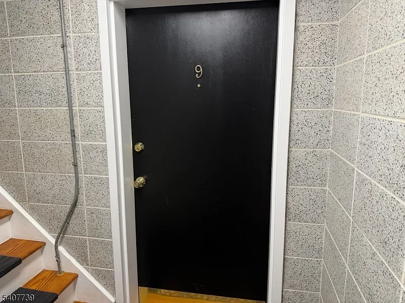 17 S Valley Rd, Unit 9, West Orange, NJ 07052 — Photo 3