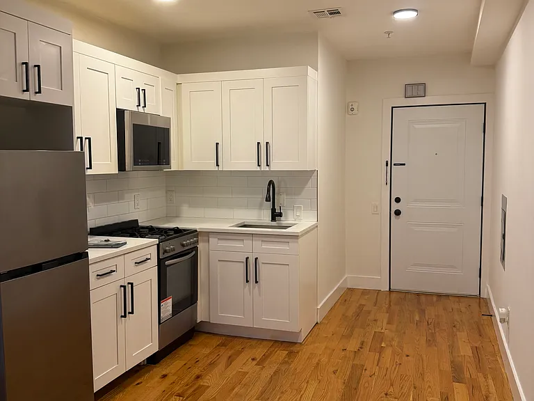 2501 West St #1B — Photo 13