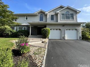 6 Libby Dr, Monmouth Junction, NJ 08852