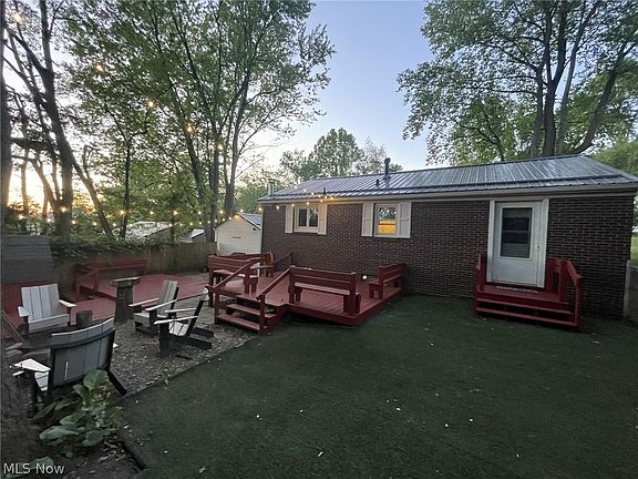 3rd image of 774 Western Dr