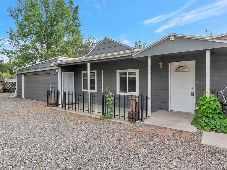 6901 Grandview Ave #B — Photo 2