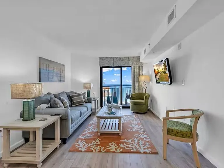 7100 N Ocean Blvd — Photo 1