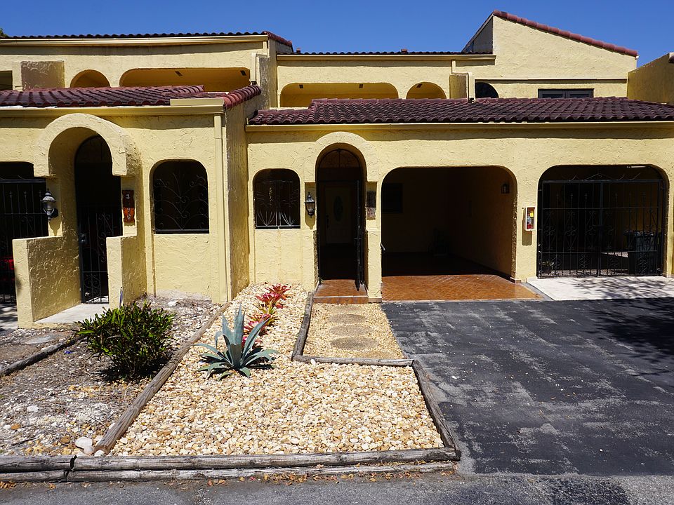 1st image of 3992 Estepona Ave