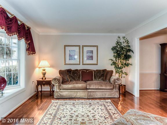 4th image of 8454 Broken Arrow Ct