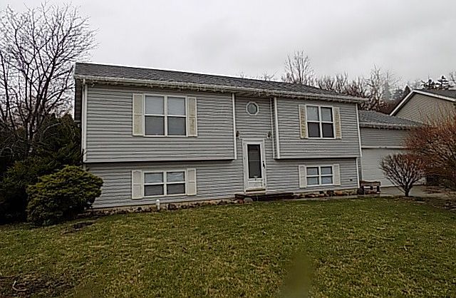 1st image of 2121 Fox Hill Ln