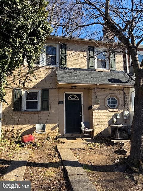 1st image of 26 S Pennewell Dr