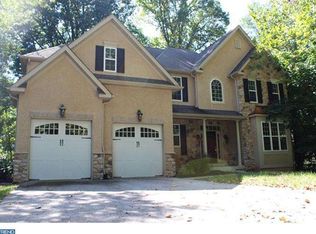 18 Willow Ave, Audubon, PA 19403