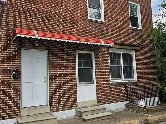 2nd image of 412 New Rd #B