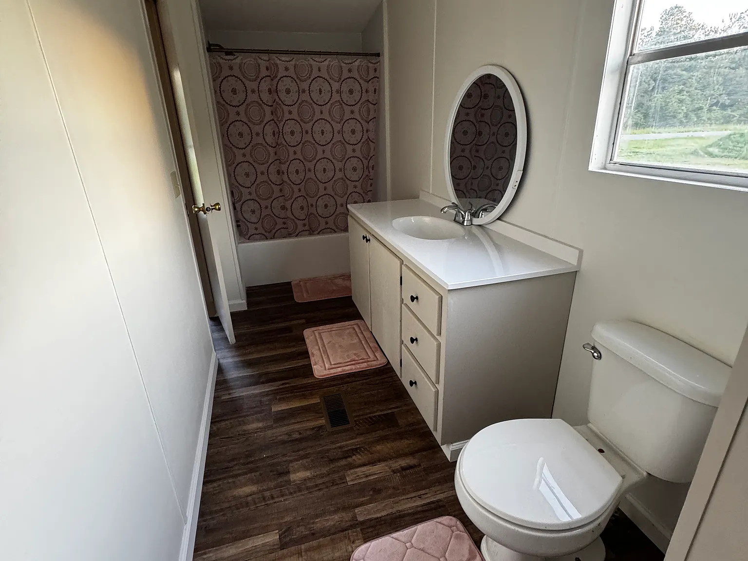 3 bed, 1216 sqft, $1,250 — Photo 4