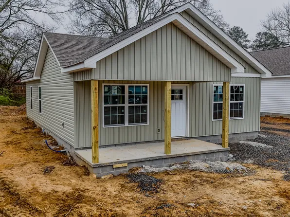 6 Avenue E, Dalton, GA 30721