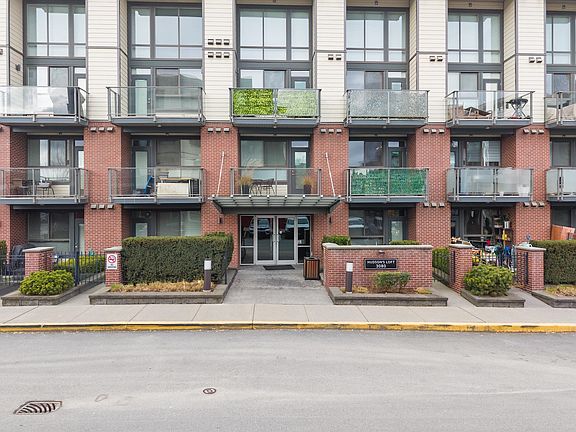 3rd image of 3080 Gladwin Rd #314