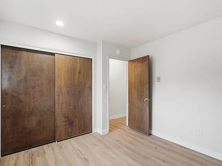 3102 E 27th Ave — Photo 16