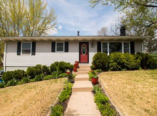 421 Walnut St, Le Claire, IA