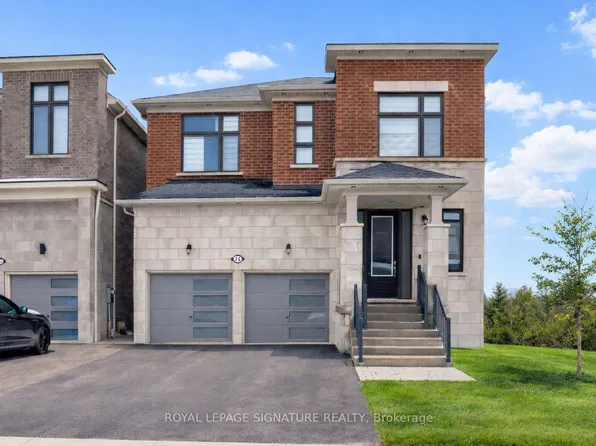 71 Maple Fields Cir, Aurora, ON L4G 3X6