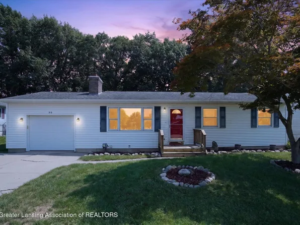 96 Bouck Ave, Grand Ledge, MI 48837