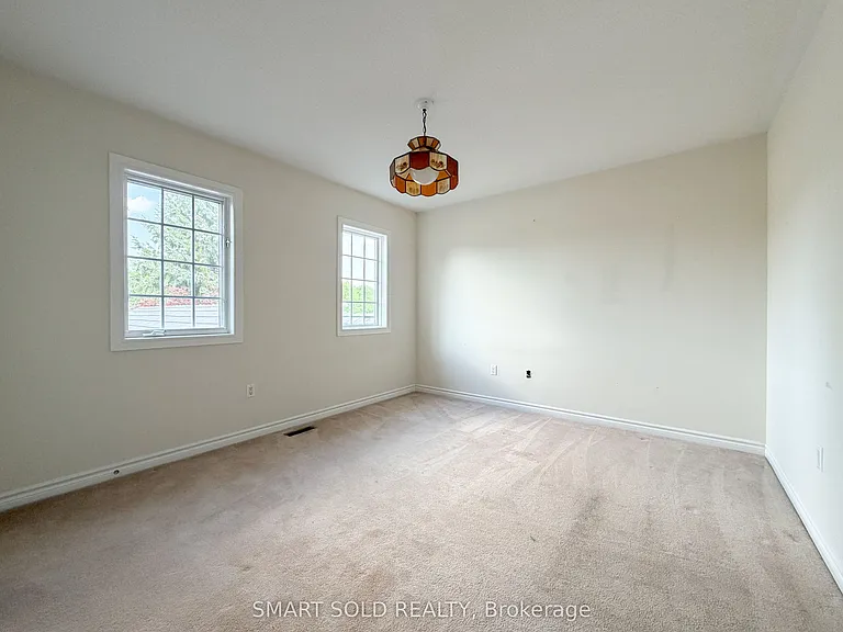 704 Foxcroft Blvd — Photo 13