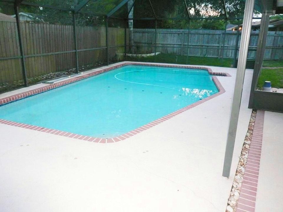 2nd image of 16719 Norwood Dr