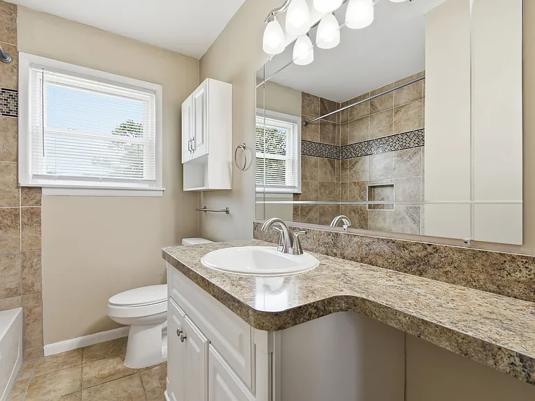 476 S 79th East Ave — Photo 14