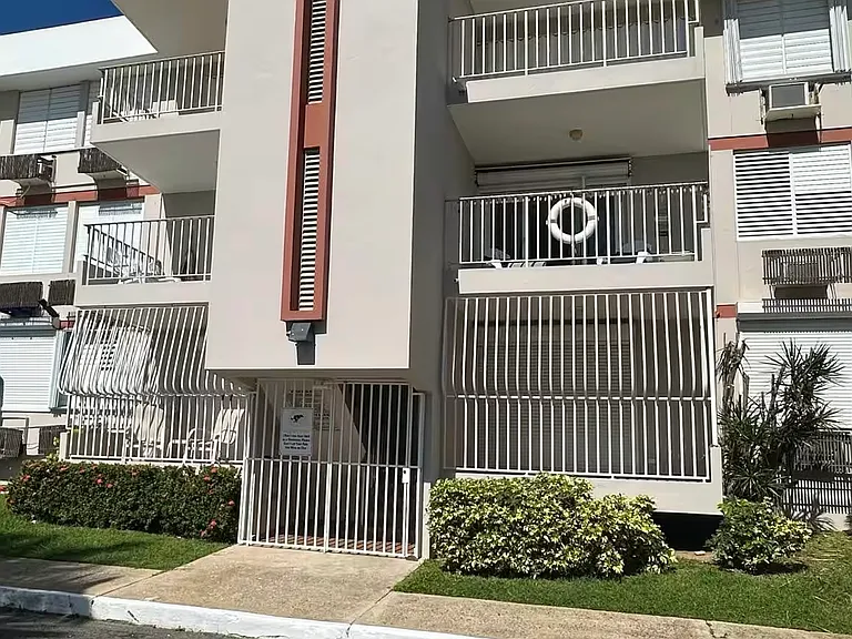 Ocean Dr #B-4 — Photo 32