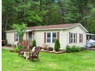 55 Meadows Dr, Hopkinton, NH 03229