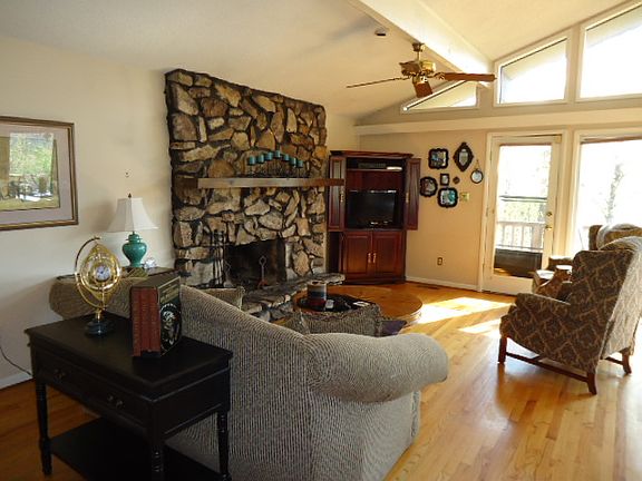 2nd image of 196 Deer Mountain Cir