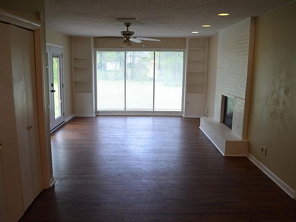4th image of 4740 Trail Lake Dr