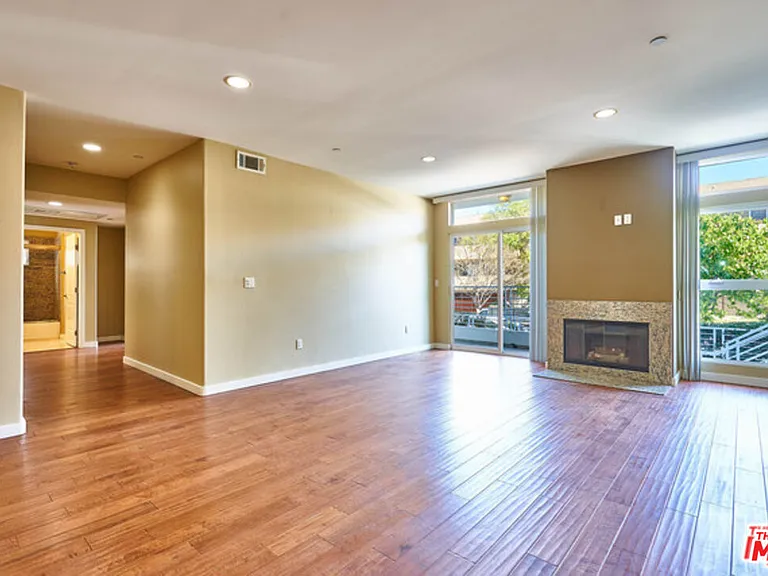 401 N Serrano Ave #105 — Photo 10