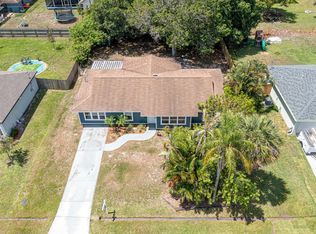 846 SE Starflower Ave, Port Saint Lucie, FL 34983