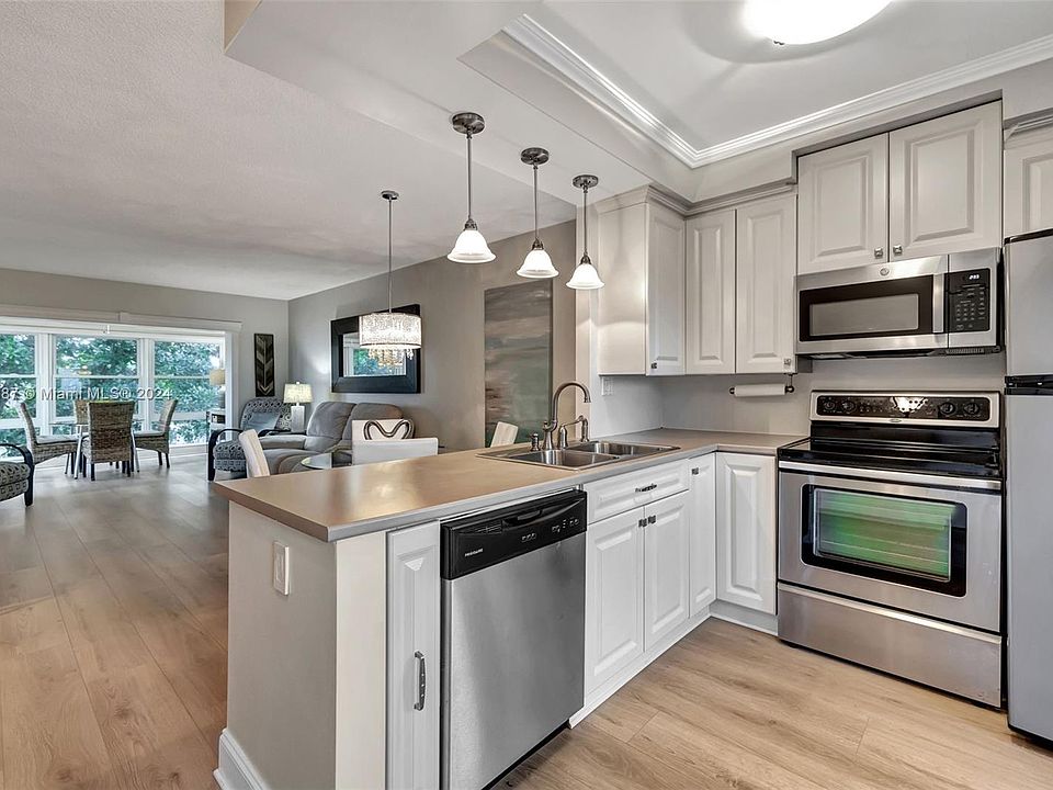 1st image of 5002 NW 35th St APT 303