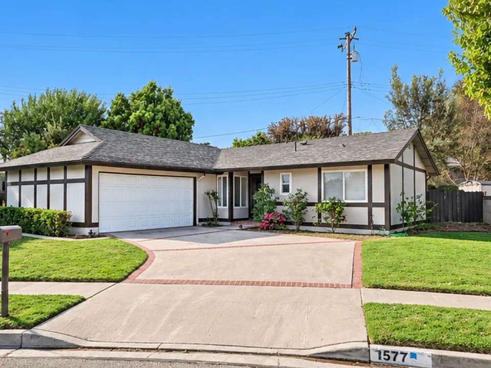 1577 Emeric Ave